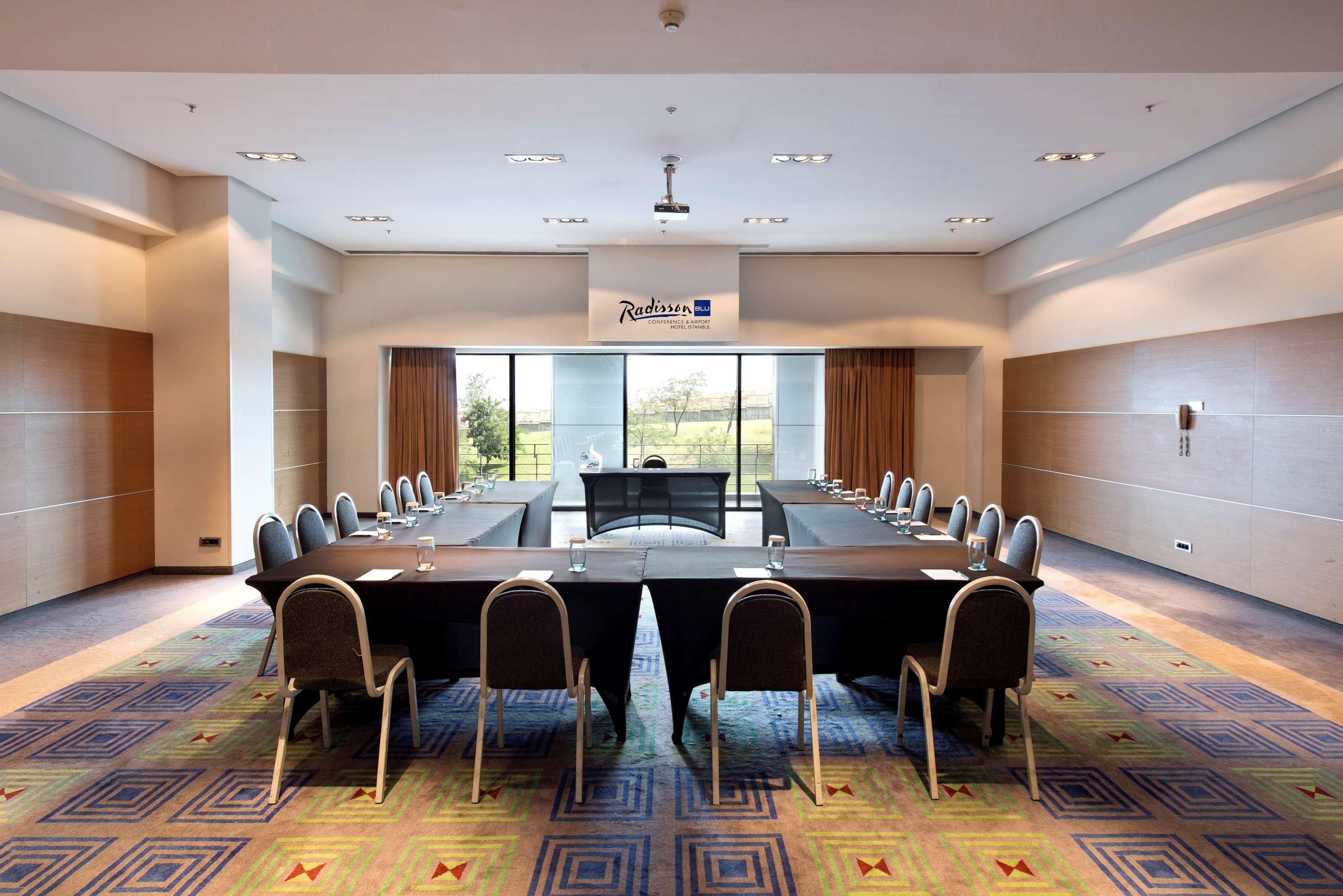 Bh Conference & Airport Hotel Istanbul Bagian luar foto