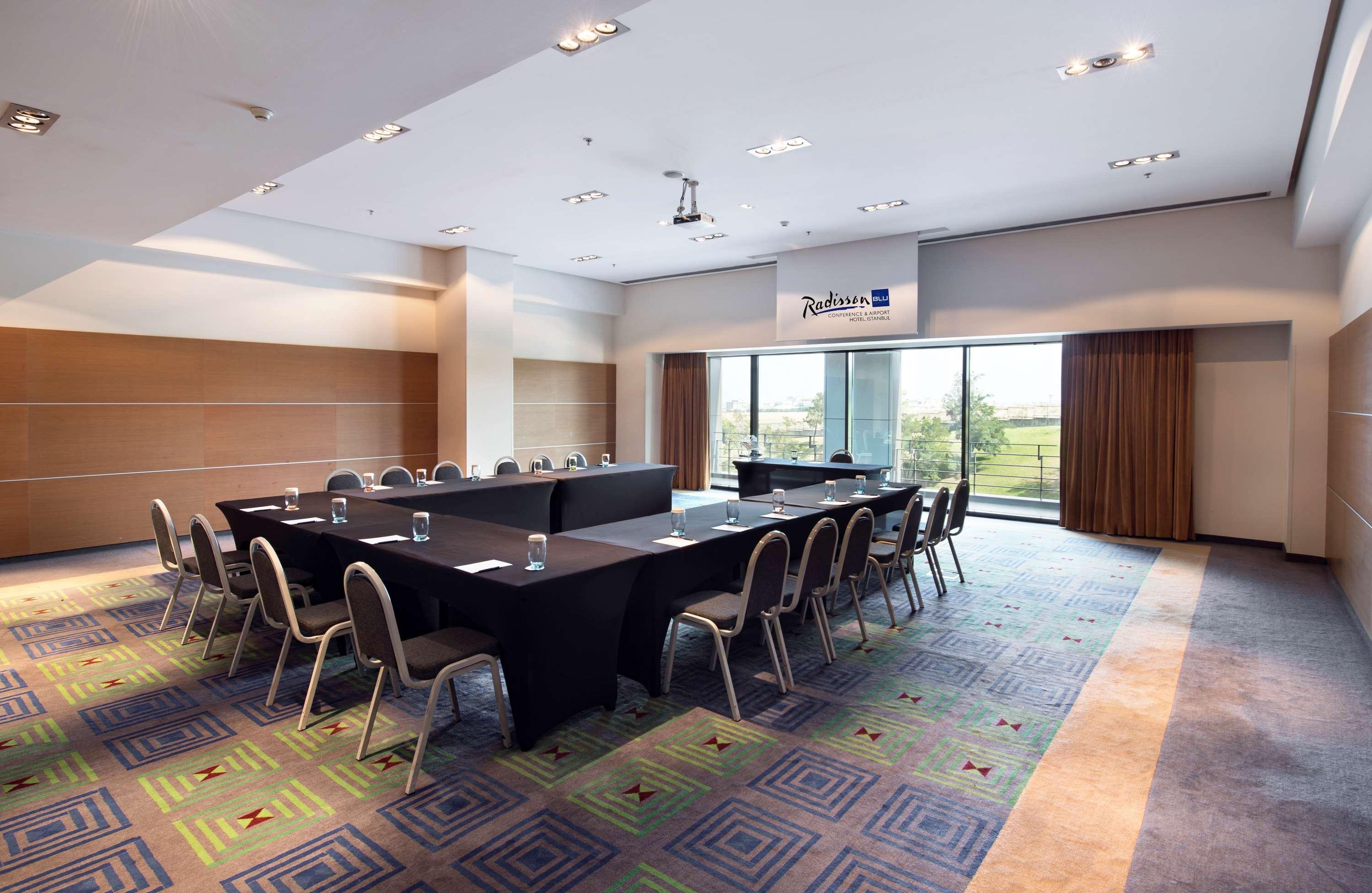 Bh Conference & Airport Hotel Istanbul Bagian luar foto